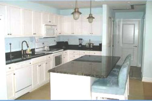 Imagen de la habitación del Hotel Harborside Suites At Little Harbor. Foto 7