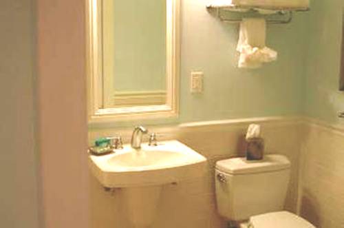 Imagen de la habitación del Hotel Harborside Suites At Little Harbor. Foto 13