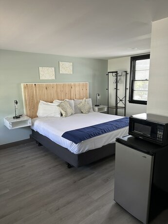 Imagen de la habitación del Hotel Harborside Suites. Foto 11