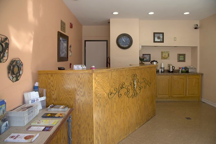 Imagen de los interiores del Hotel Harborview Inn and Suites San Diego Harbor. Foto 19