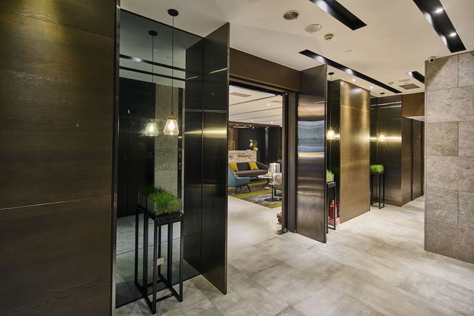 Imagen de los interiores del Hotel Harbour 10. Foto 17