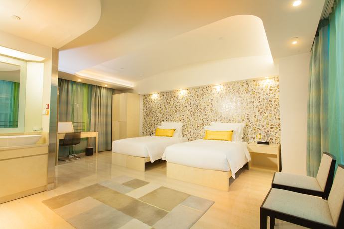 Imagen de la habitación del Hotel Harbour Bay Hotel. Foto 2