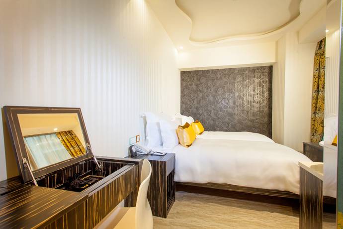 Imagen de la habitación del Hotel Harbour Bay Hotel. Foto 8