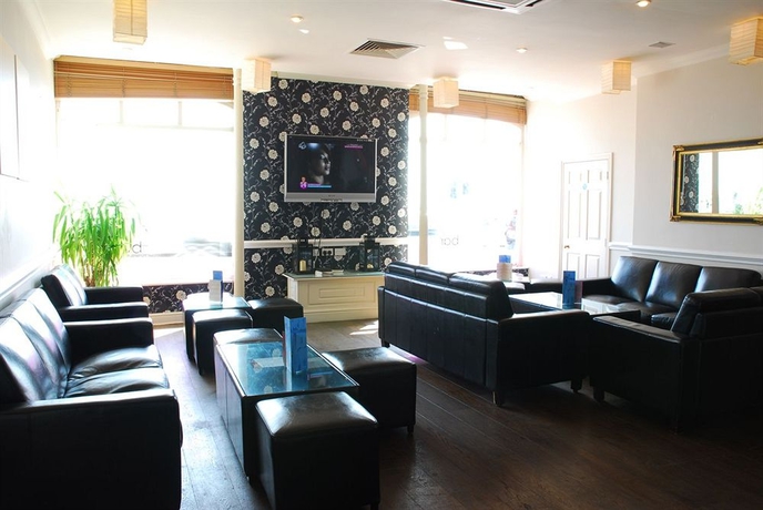 Imagen de los interiores del Hotel Harbour Brighton. Foto 13