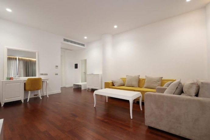 Imagen de la habitación del Hotel Harbour, &Ccedil;uk&euml;. Foto 2