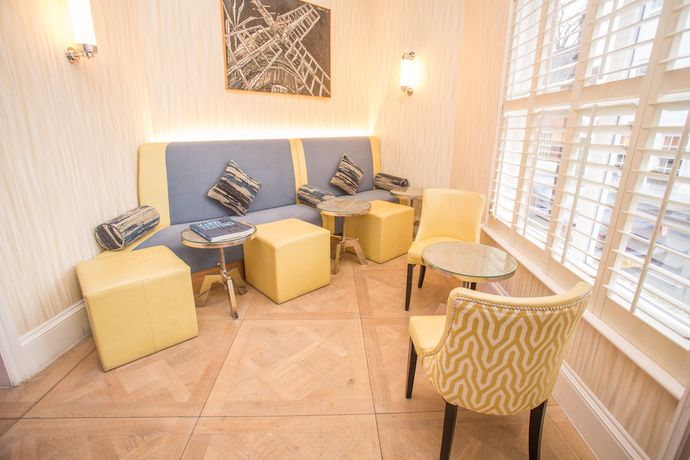 Imagen del bar/restaurante del Hotel Harbour Chichester. Foto 2