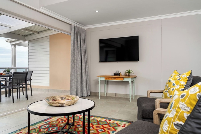 Imagen de la habitación del Hotel Harbour Club. Foto 6