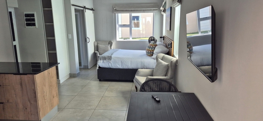 Imagen de la habitación del Hotel Harbour Club. Foto 13