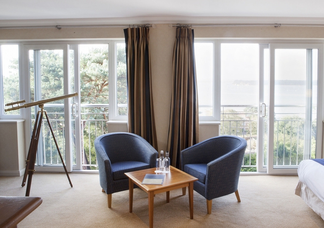 Imagen de la habitación del Hotel Harbour Heights. Foto 12