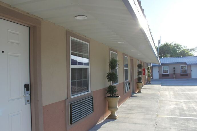 Imagen general del Hotel Harbour Inn. Foto 4