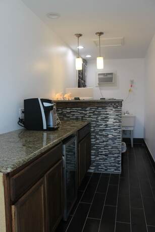 Imagen general del Hotel Harbour Inn. Foto 5