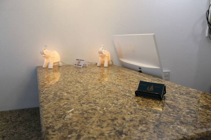 Imagen general del Hotel Harbour Inn. Foto 10