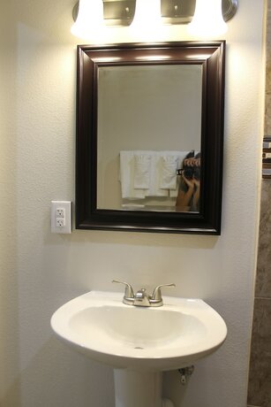 Imagen general del Hotel Harbour Inn. Foto 14