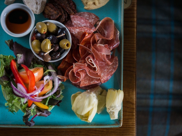 Imagen del bar/restaurante del Hotel Harbour Inn, Helston. Foto 4