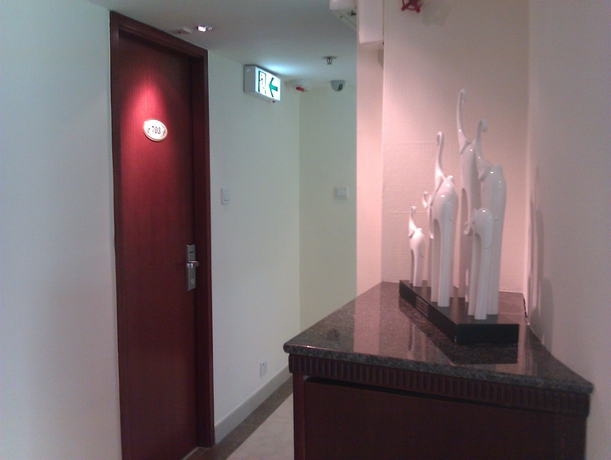 Imagen de los interiores del Hotel Harbour Inn, Kowloon. Foto 8