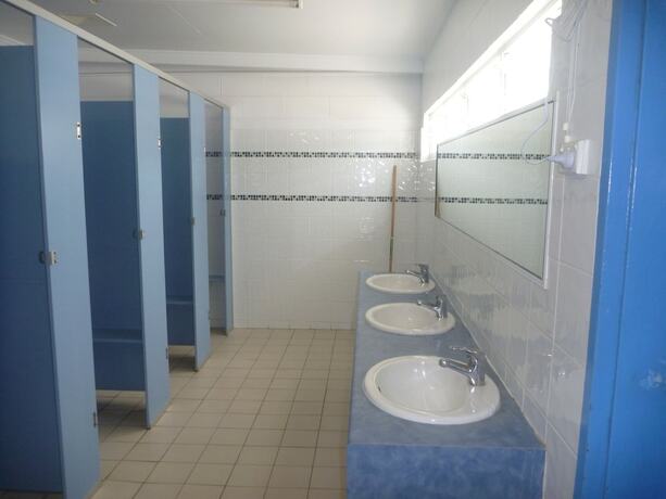 Imagen de la habitación del Hotel Harbour Lights Tourist Park. Foto 4