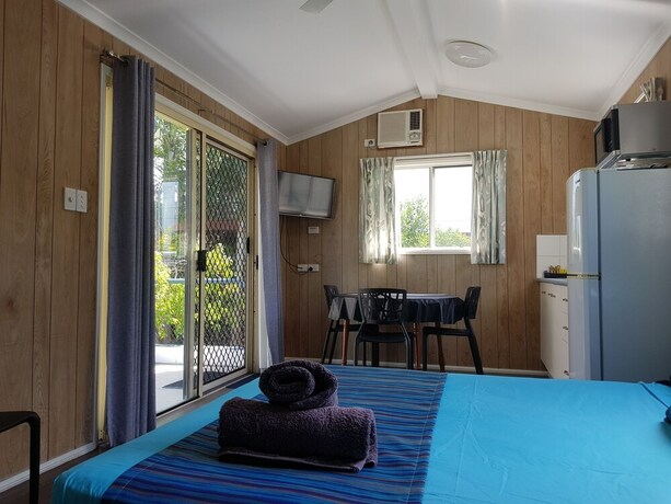 Imagen de la habitación del Hotel Harbour Lights Tourist Park. Foto 13