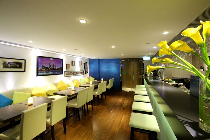 Imagen del bar/restaurante del Hotel Harbour Plaza 8 Degrees. Foto 4