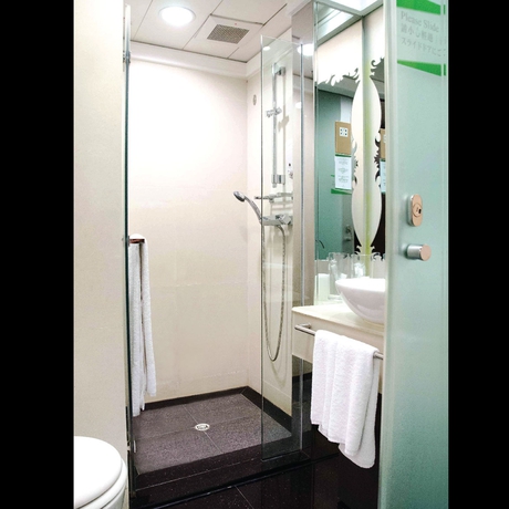 Imagen de la habitación del Hotel Harbour Plaza 8 Degrees. Foto 9