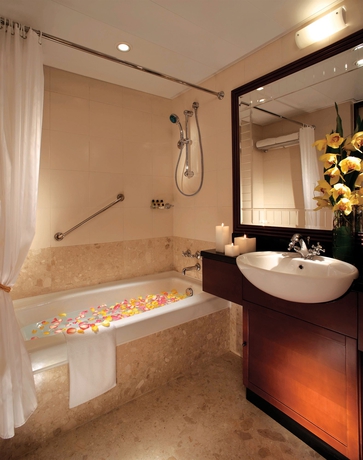 Imagen de la habitación del Hotel Harbour Plaza Metropolis. Foto 6