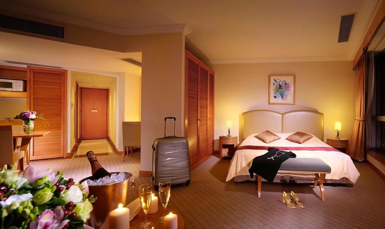 Imagen de la habitación del Hotel Harbour Plaza Resort City. Foto 2