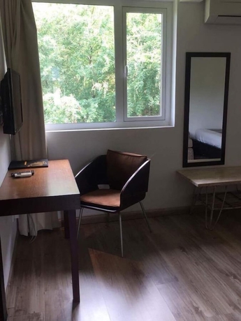 Imagen de la habitación del Hotel Harbour Side Lodge. Foto 15