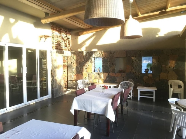 Imagen del bar/restaurante del Hotel Harbour Side Lodge. Foto 5