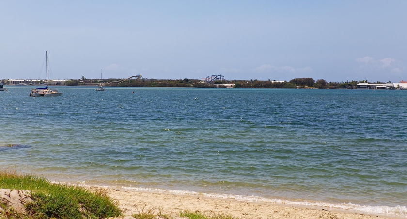 Imagen de los exteriores del Hotel Harbour Side Resort. Foto 11