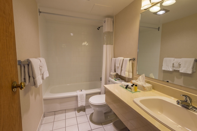 Imagen de la habitación del Hotel Harbour Towers Hotel & Suites. Foto 7