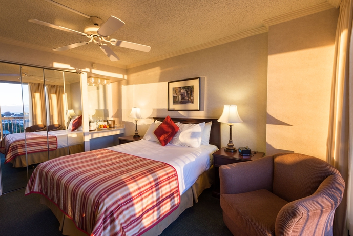Imagen de la habitación del Hotel Harbour Towers Hotel & Suites. Foto 9