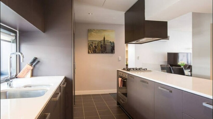 Imagen de la habitación del Hotel Harbour Town Apartment. Foto 23