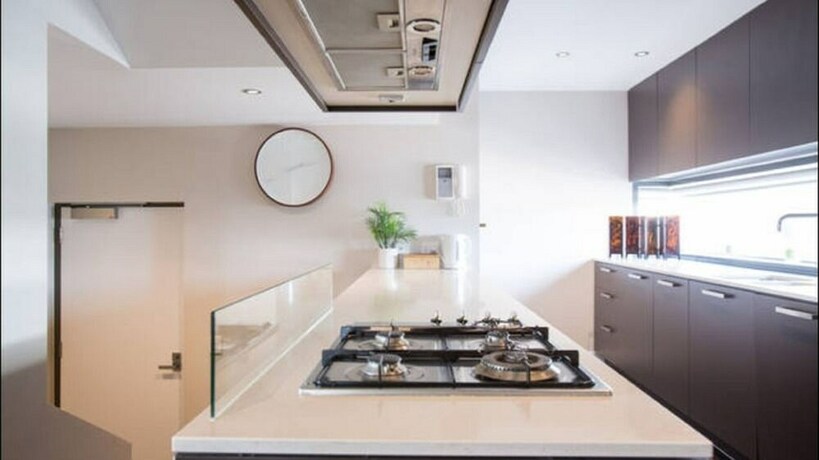Imagen de la habitación del Hotel Harbour Town Apartment. Foto 34