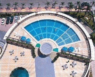 Imagen de la piscina del Hotel Harbour View Hotel & Resort. Foto 15