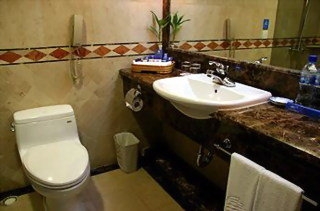 Imagen de la habitación del Hotel Harbour View Hotel & Resort. Foto 14