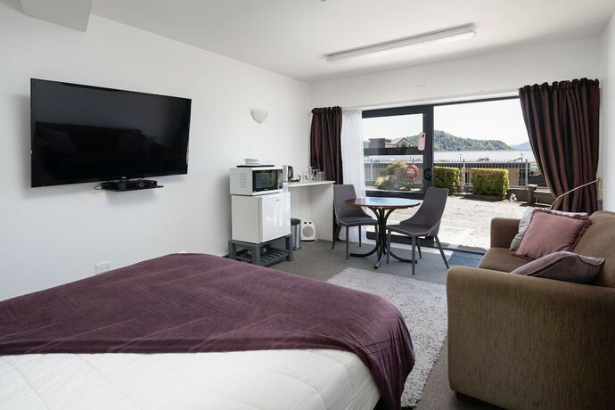 Imagen de la habitación del Hotel Harbour View Motel. Foto 15