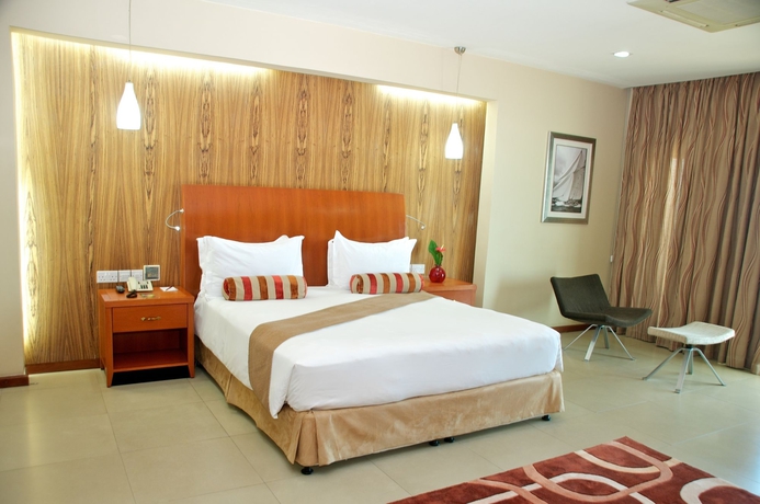 Imagen de la habitación del Hotel Harbour View Suites. Foto 8