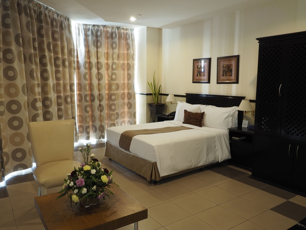 Imagen de la habitación del Hotel Harbour View Suites. Foto 12