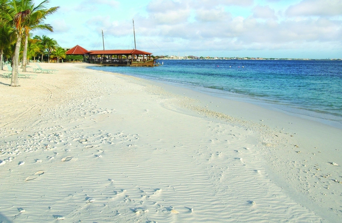 Imagen de los exteriores del Hotel Harbour Village Beach Club Bonaire. Foto 14