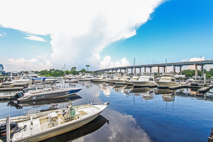 Imagen de los exteriores del Hotel Harbourgate Marina Club. Foto 10