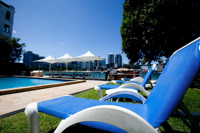 Imagen de la piscina del Hotel Harbourside Apartments. Foto 15