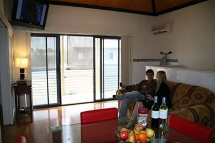 Imagen general del Hotel Harbourside Terraces. Foto 9