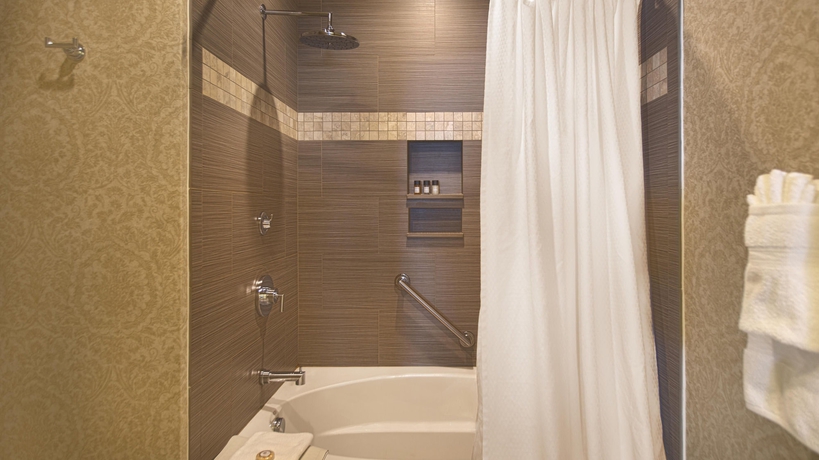 Imagen de la habitación del Hotel Harbourview Inn. Foto 8