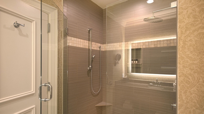 Imagen de la habitación del Hotel Harbourview Inn. Foto 9