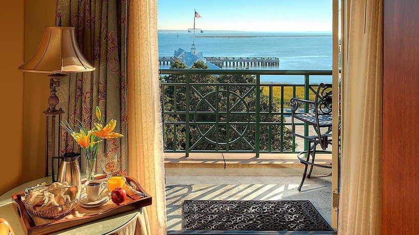 Imagen de los exteriores del Hotel Harbourview Inn. Foto 11