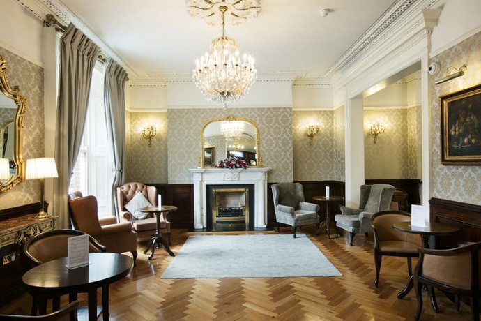 Imagen general del Hotel Harcourt. Foto 4