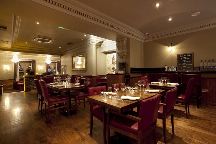 Imagen general del Hotel Harcourt. Foto 11