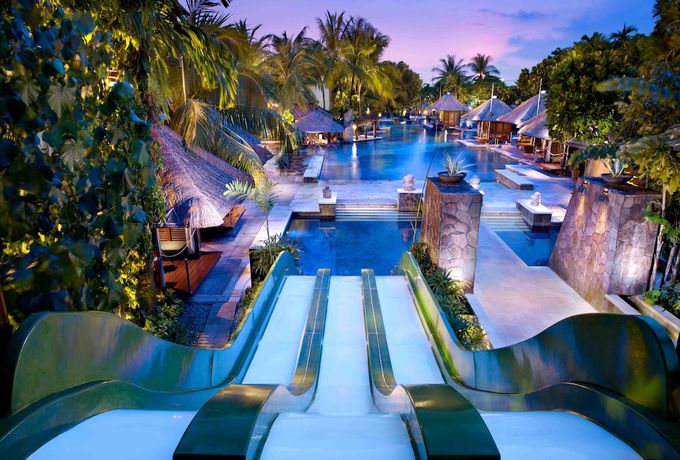 Imagen de la piscina del Hotel Hard Rock Bali. Foto 14