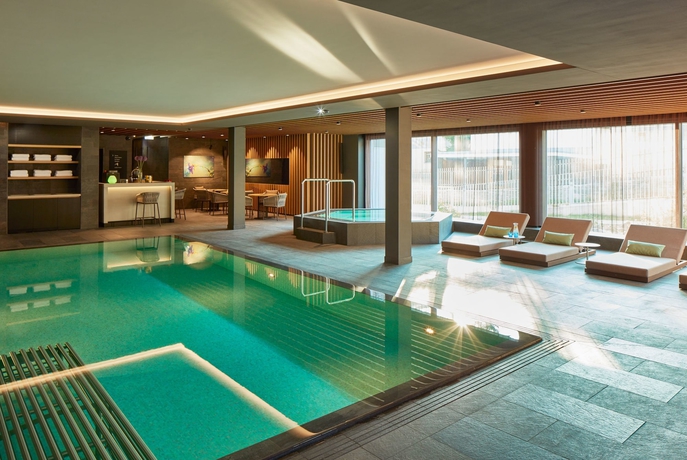 Imagen de la piscina del Hotel Hard Rock Hotel Davos. Foto 18