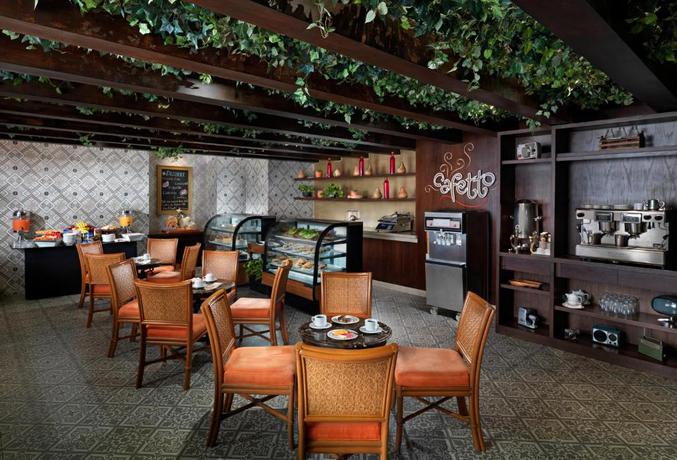 Imagen del bar/restaurante del Hotel Hard Rock Riviera Maya - All Inclusive. Foto 3