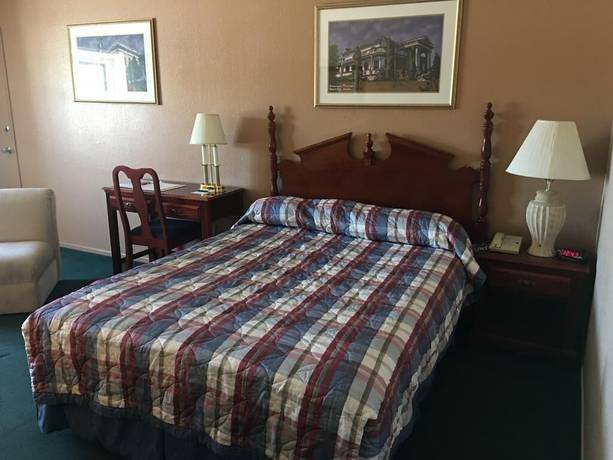 Imagen de la habitación del Hotel Hardman House Inn and Suites. Foto 19